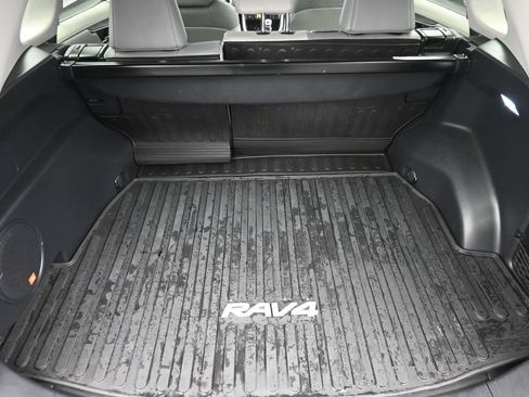Used 2019 Toyota RAV4 Limited w/ Cold Weather Package AWD/4WD image 11