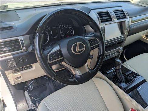 Used 2021 Lexus GX 460 Premium w/ Premium Plus Package AWD/4WD image 10