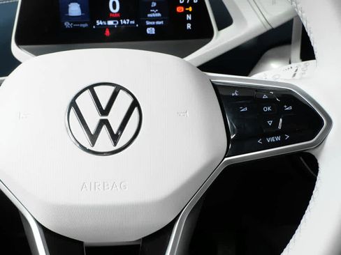 Used 2023 Volkswagen ID.4 Pro S image 14