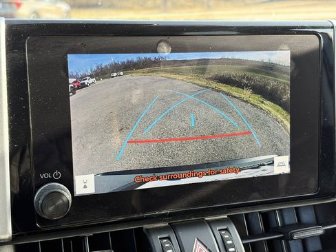 Used 2023 Toyota RAV4 Adventure image 38