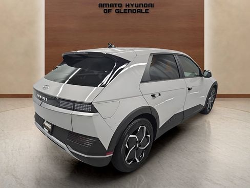 Certified 2023 Hyundai Ioniq 5 SE RWD image 6