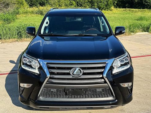 Used 2017 Lexus GX 460 image 7