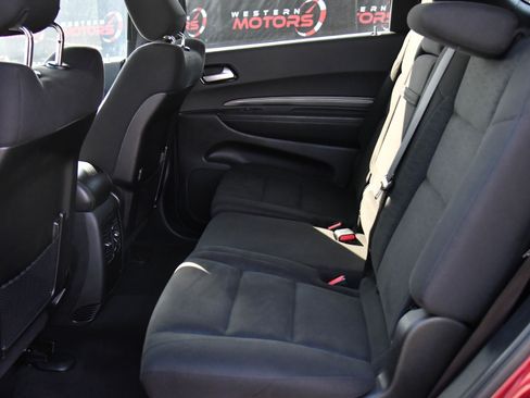 Used 2022 Dodge Durango SXT image 34