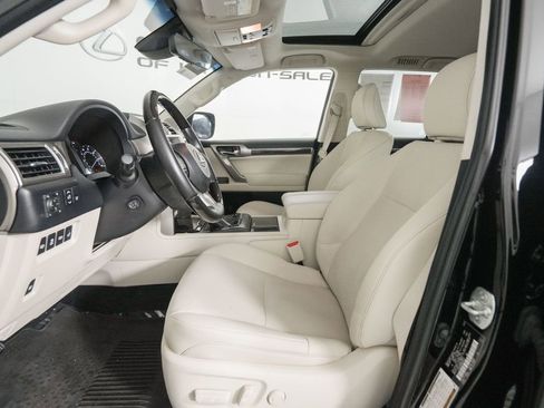 Certified 2021 Lexus GX 460 Premium w/ Premium Package image 9