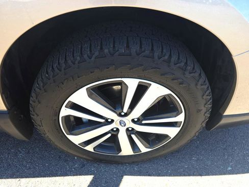 Used 2018 Subaru Outback 2.5i Limited image 36