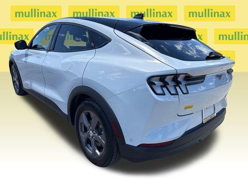 Certified 2023 Ford Mustang Mach-E Select image 9