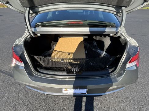 Certified 2025 Hyundai Elantra Sport image 25