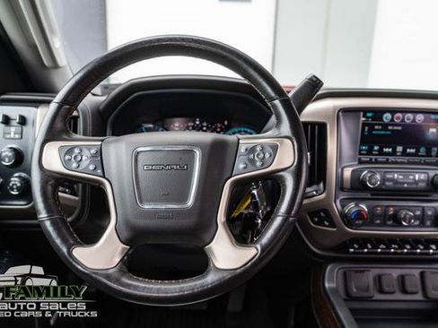Used 2019 GMC Sierra 2500 Denali w/ Duramax Plus Package AWD/4WD image 20
