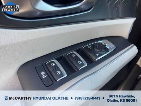 Used 2025 Kia Sorento S image 35