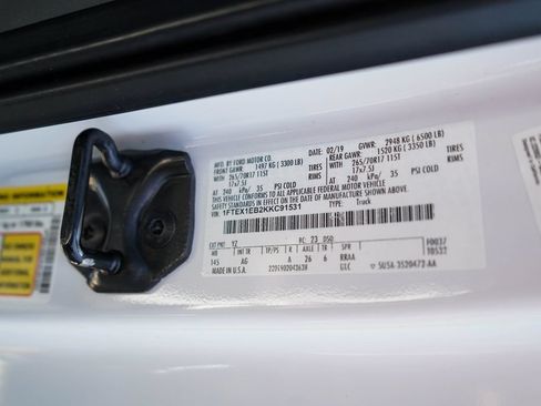 Used 2019 Ford F150 XL w/ Equipment Group 101A Mid AWD/4WD image 40
