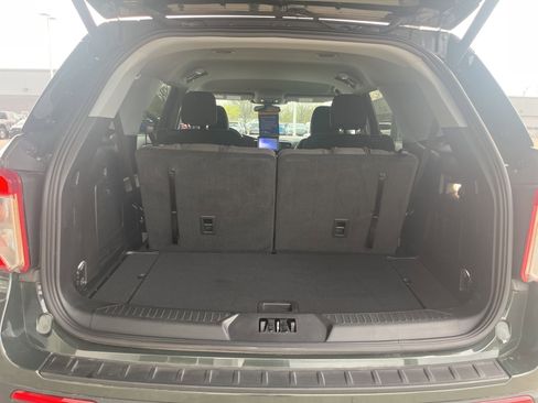 Certified 2024 Ford Explorer XLT AWD/4WD image 13