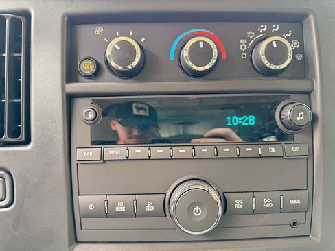 New 2025 Chevrolet Express 2500 Work Van w/ Driver Convenience Package image 8