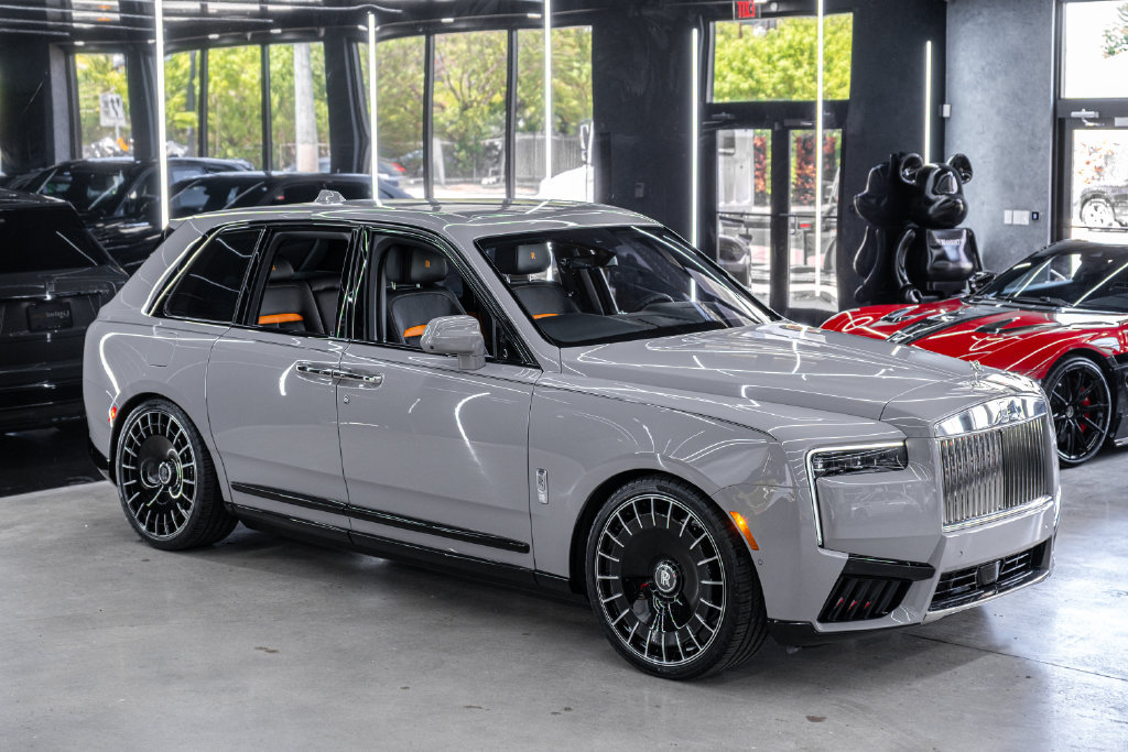 Used 2027 Rolls-Royce Cullinan AWD/4WD image 1