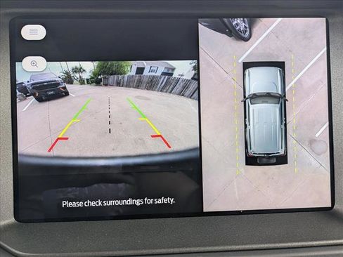 New 2025 Ford Bronco Badlands image 13