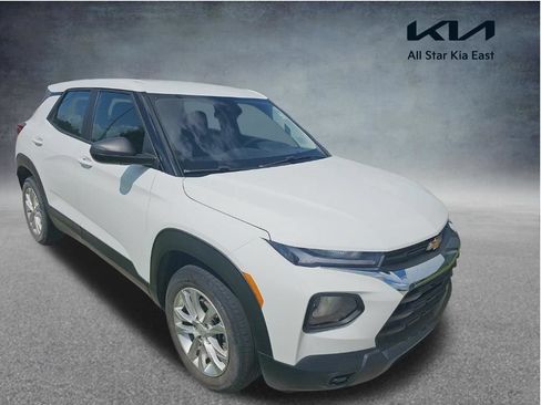 Used 2023 Chevrolet TrailBlazer LS FWD image 1