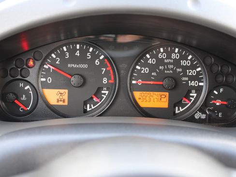 Used 2015 Nissan Xterra S w/ Value Package image 23