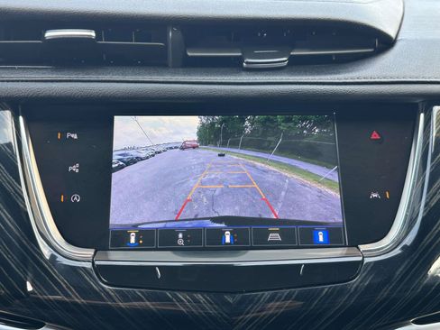 Used 2024 Cadillac XT6 Premium Luxury w/ Technology Package AWD/4WD image 12