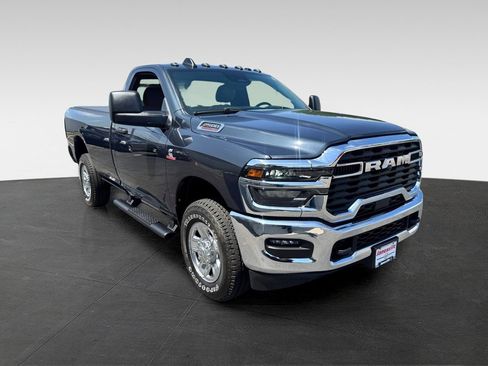 Used 2026 RAM 2500 Tradesman w/ Chrome Appearance Group AWD/4WD image 1
