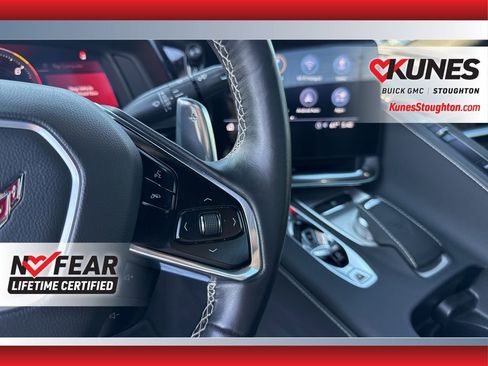 Used 2021 Chevrolet Corvette Stingray Convertible w/ Z51 Performance Package RWD image 30