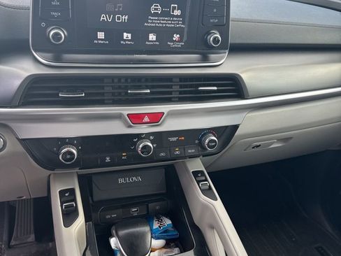 Used 2020 Kia Telluride S w/ S 8 Passenger Seating Package FWD image 17