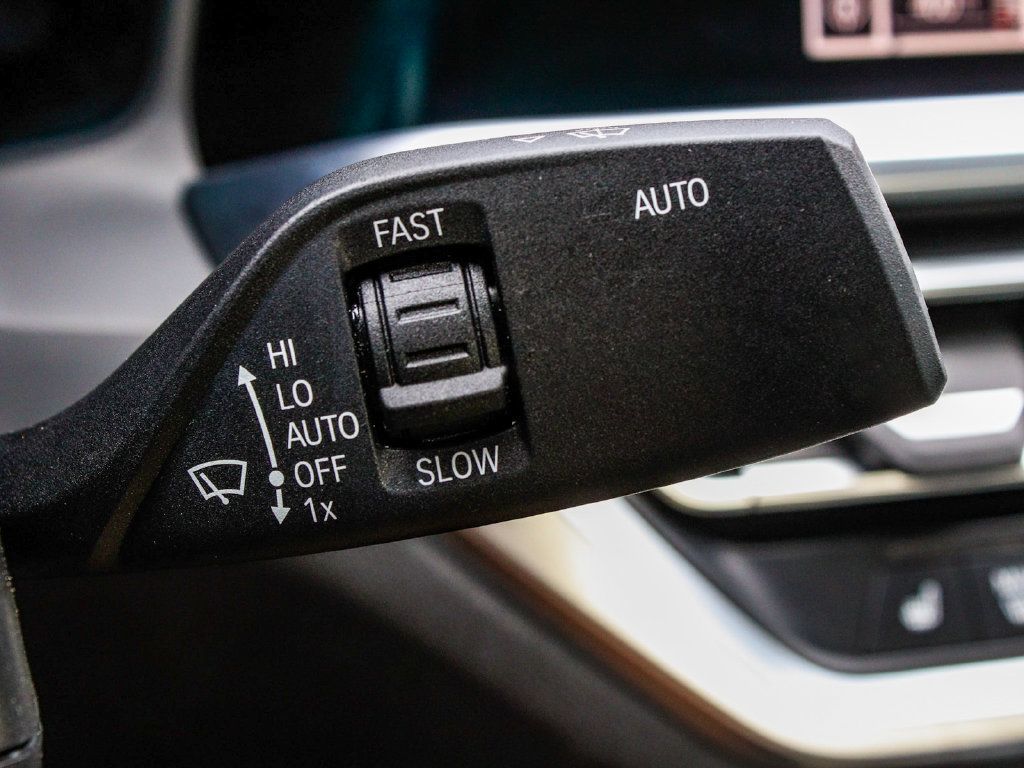 Used 2023 BMW M4 Coupe w/ Parking Assistance Package RWD image 28