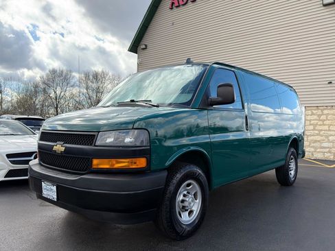 Used 2023 Chevrolet Express 3500 w/ Driver Convenience Package image 1