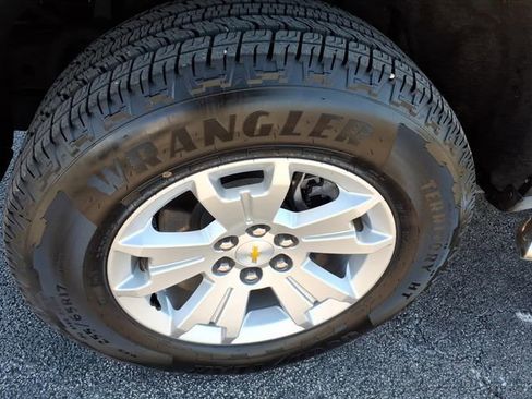 Used 2022 Chevrolet Colorado LT w/ Fleet Safety Package image 9