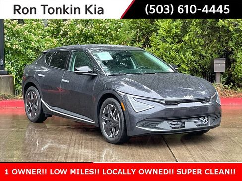 Used 2025 Kia EV6 Light image 1