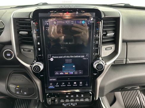 New 2026 RAM 3500 Big Horn AWD/4WD image 7