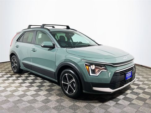 Used 2025 Kia Niro EX image 1