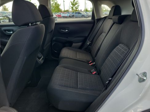 Used 2024 Honda HR-V LX image 12