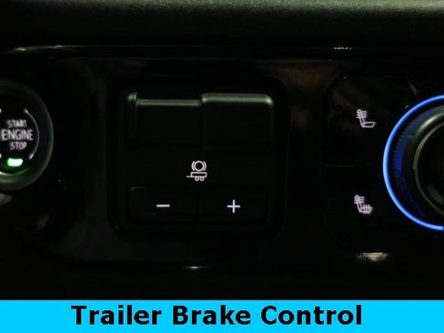 Used 2024 Chevrolet Silverado 2500 LT w/ Texas Edition image 44