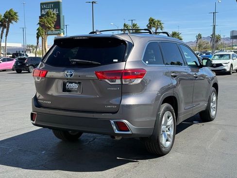 Used 2019 Toyota Highlander Limited image 6
