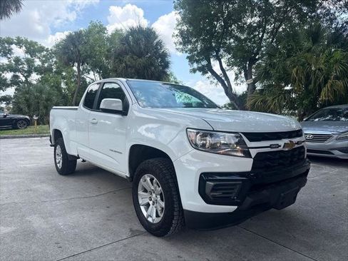 Used 2022 Chevrolet Colorado LT w/ Fleet Safety Package RWD image 4