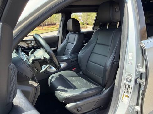 Used 2021 Mercedes-Benz GLS 450 4MATIC image 9
