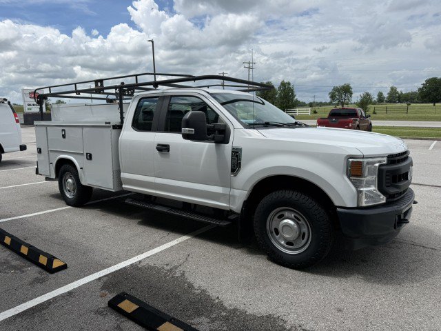Used 2020 Ford F350 XL w/ Power Equipment Group RWD image 3
