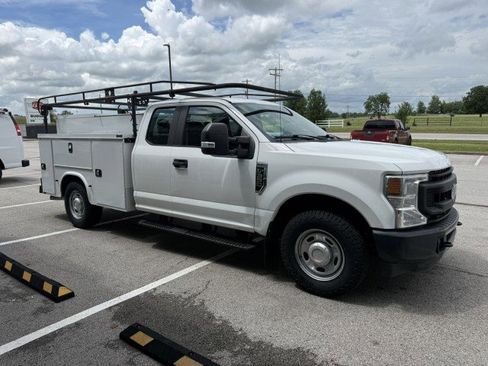 Used 2020 Ford F350 XL w/ Power Equipment Group RWD image 3