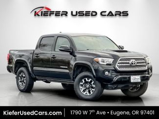 Used 2017 Toyota Tacoma TRD Sport video 1