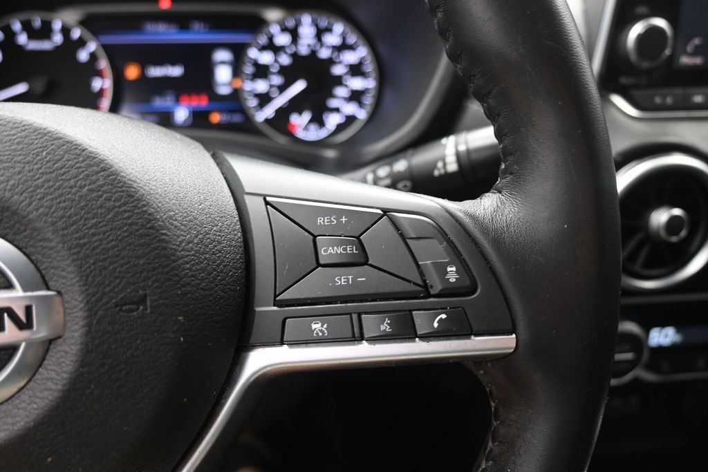 Used 2020 Nissan Sentra SV FWD image 13