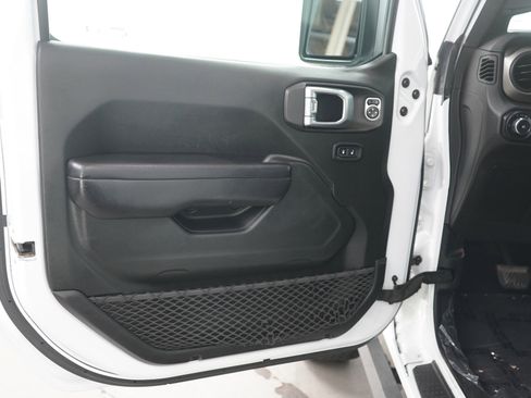 Used 2018 Jeep Wrangler Unlimited Sport S AWD/4WD image 17