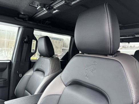 New 2025 Ford Bronco Outer Banks image 12