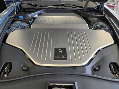 Used 2024 Rolls-Royce Spectre w/ Spectre Launch Package image 7