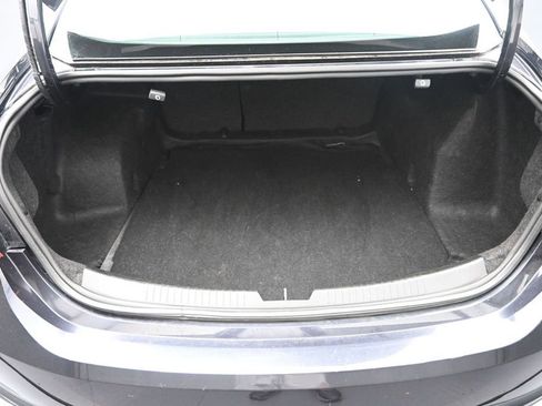 Used 2023 Chevrolet Malibu LT FWD image 33