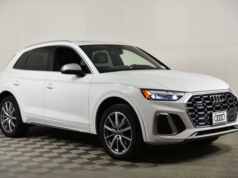 Used 2022 Audi SQ5 Premium Plus w/ Premium Plus Package image 7