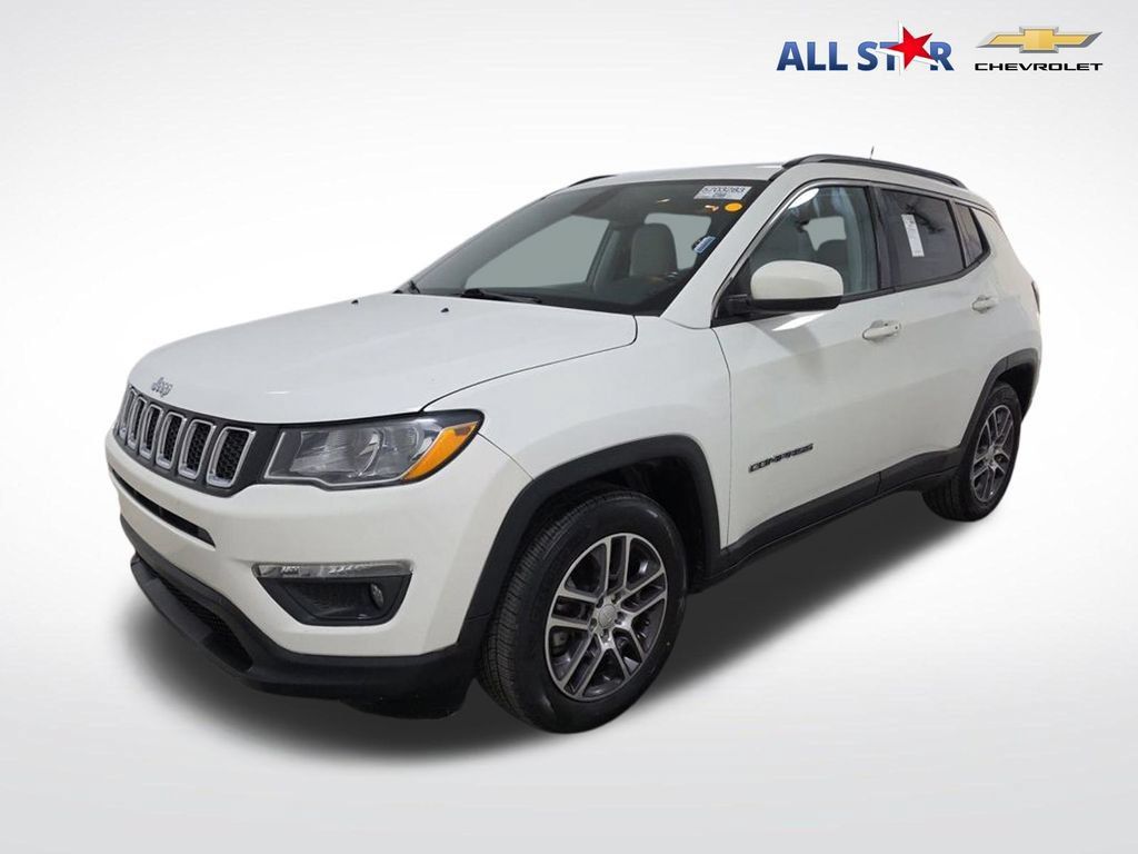 Used 2019 Jeep Compass Latitude FWD image 1