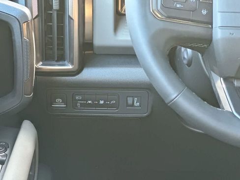 Used 2025 GMC Hummer EV 3X w/ LPO, Cargo Utility Package image 18