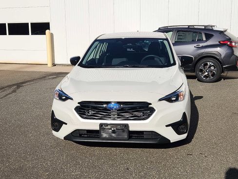 Certified 2025 Subaru Impreza 2.0i image 2