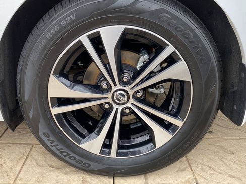 Used 2022 Nissan Sentra SV FWD image 15