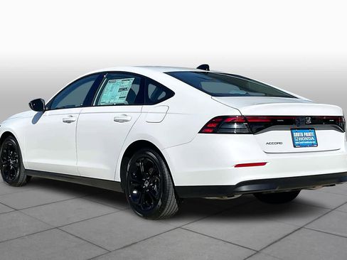 Certified 2025 Honda Accord SE image 12