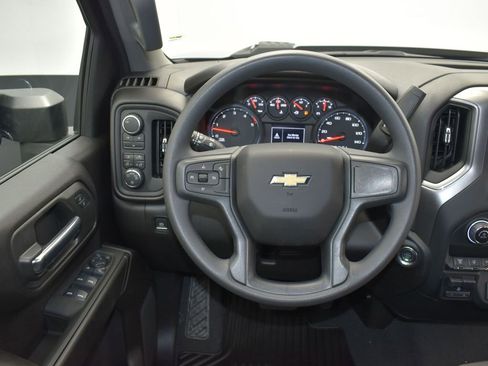 Used 2024 Chevrolet Silverado 2500 Custom w/ Custom Value Package image 30